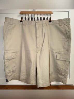 Roundtree & Yorke khaki Casuals Cargo Shorts Big & Tall size 52 NWT 52w